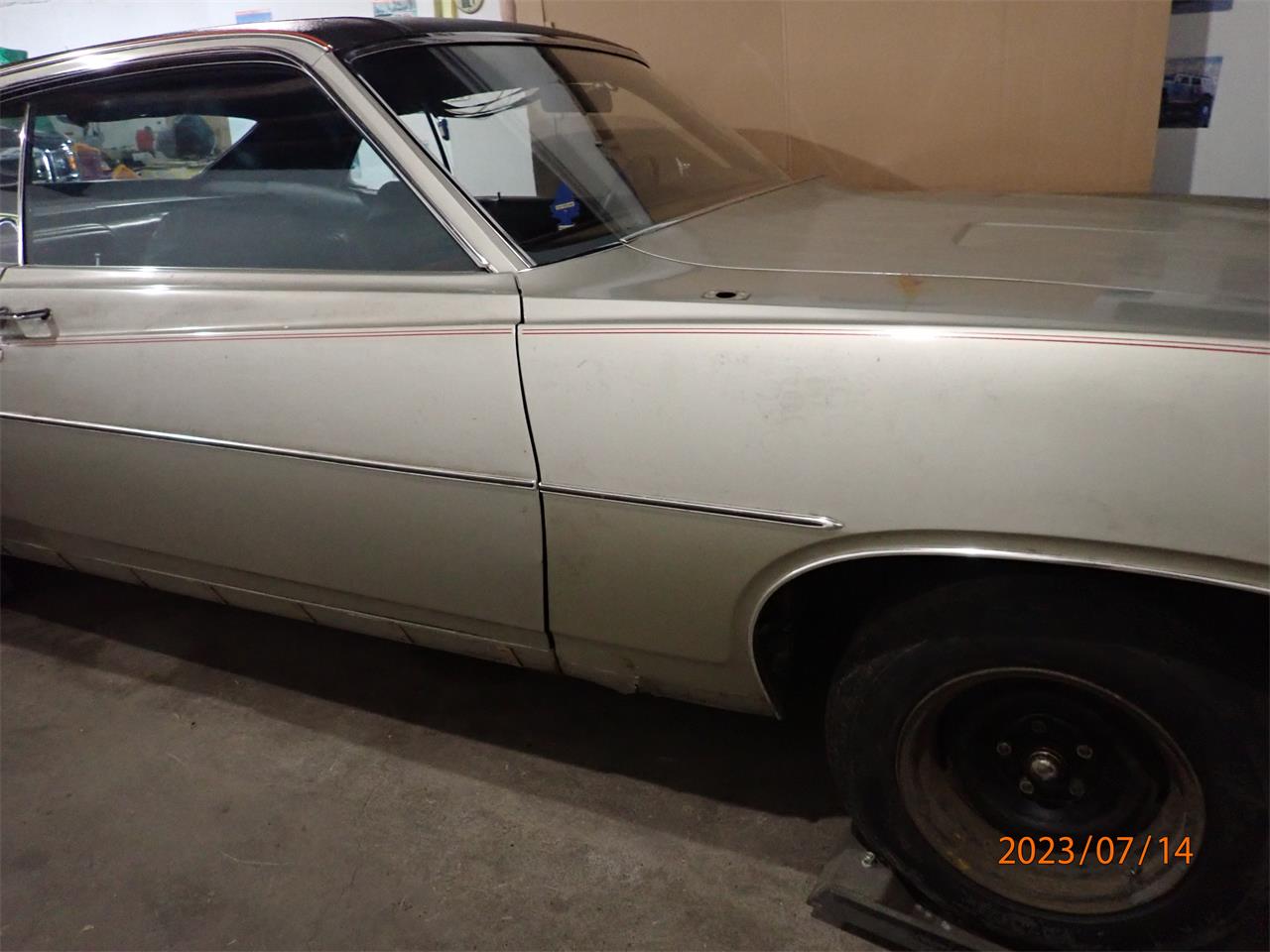 Ford-Torino-1971-SILIVER-GRAY-BLACK-8