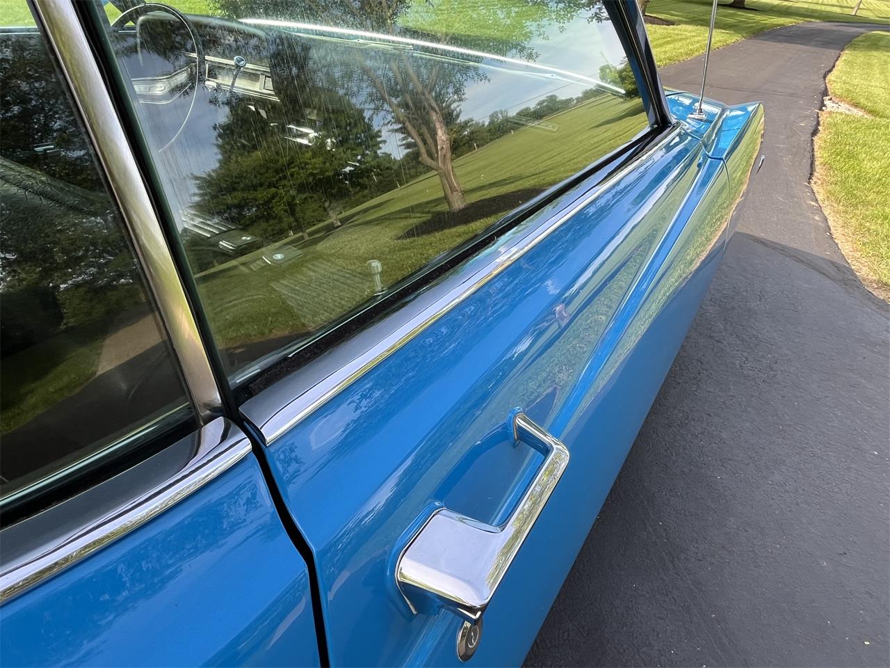 Ford-Torino-cobra-1970-Grabber-Blue-Black-16