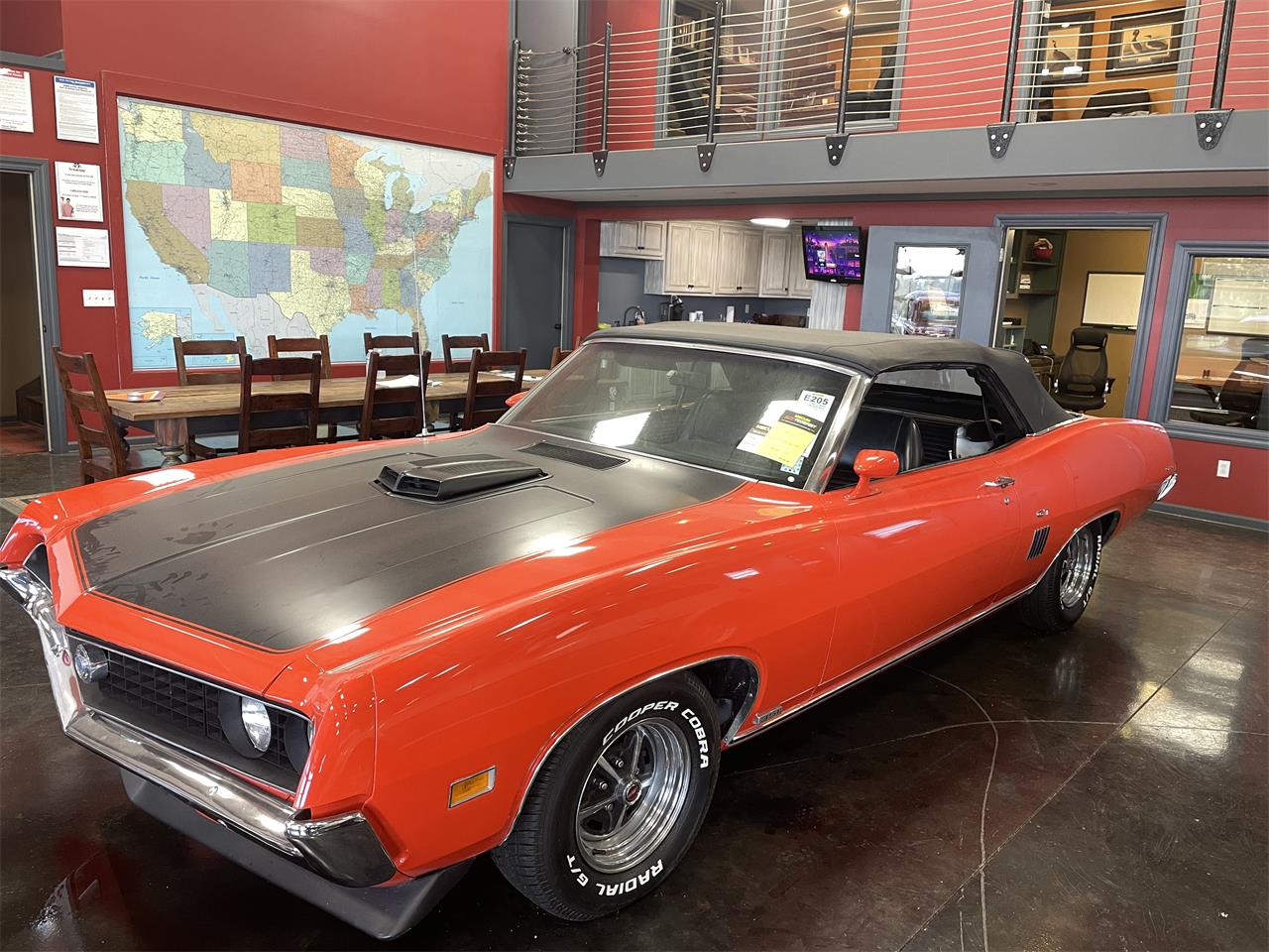 Ford-Torino-gt-1970-Orange-Black-2