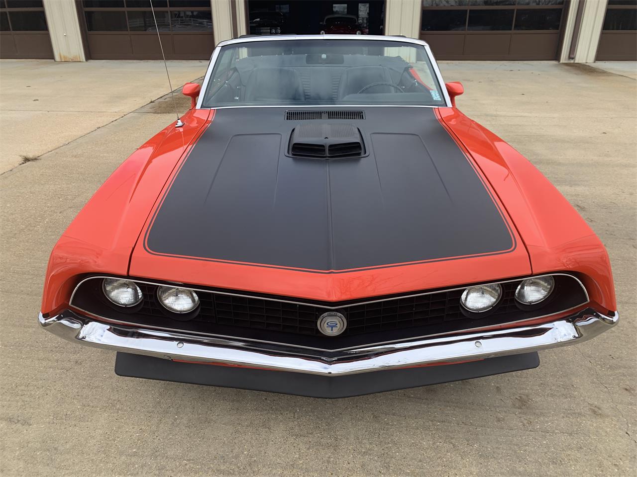 Ford-Torino-gt-1970-Orange-Black-9