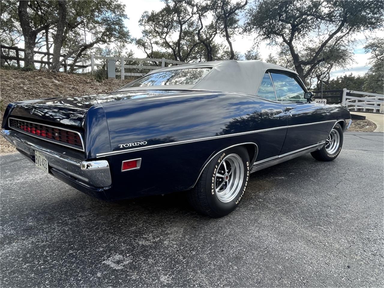 Ford-Torino-gt-1971-22