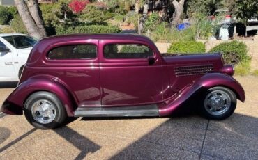 Ford-Tudor-1935-purple-tan-8