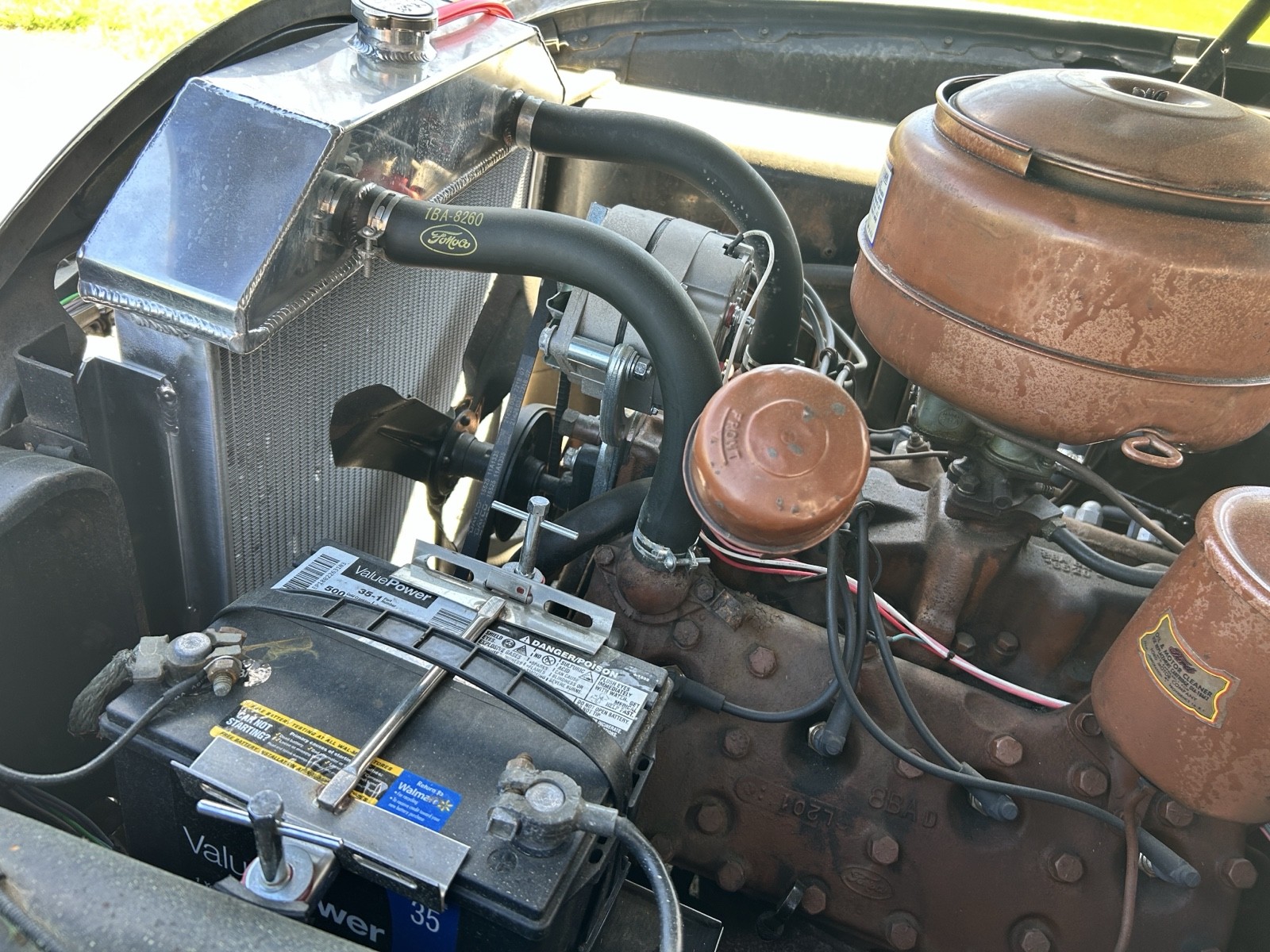 Ford-Victoria-1951-18