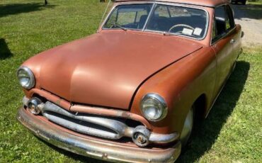 Ford-Victoria-1951-3