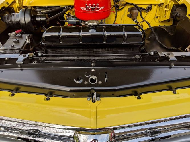 Ford-Victoria-1954-16