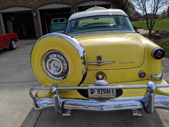 Ford-Victoria-1954-17
