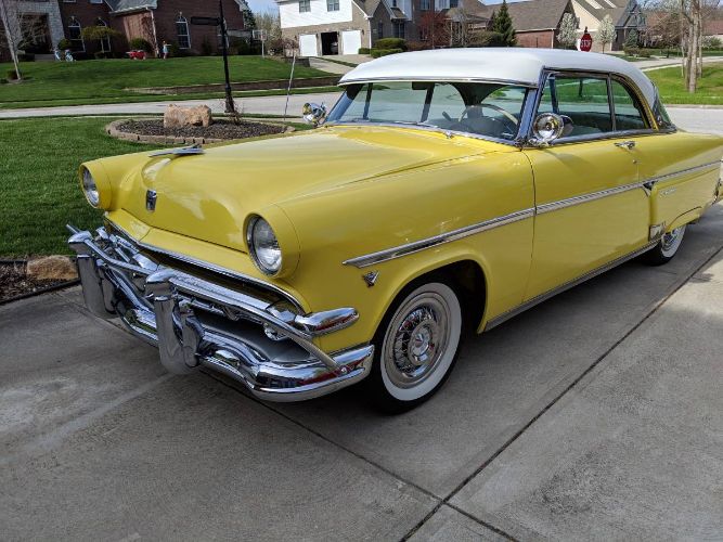 Ford-Victoria-1954-20