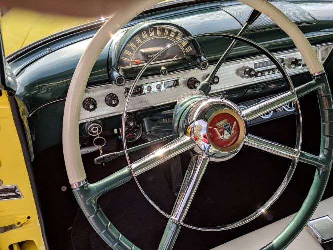 Ford-Victoria-1954-3