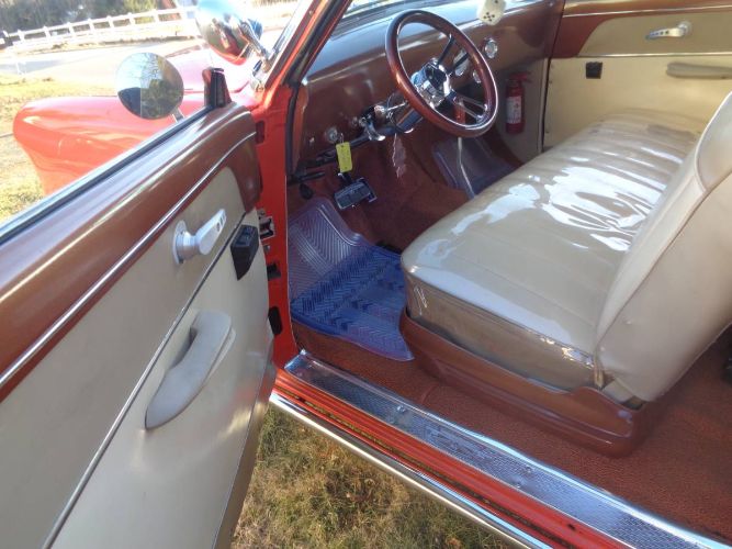 Ford-Victoria-1954-Orange-4