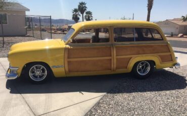 Ford-Wagon-1950-Yellow-1