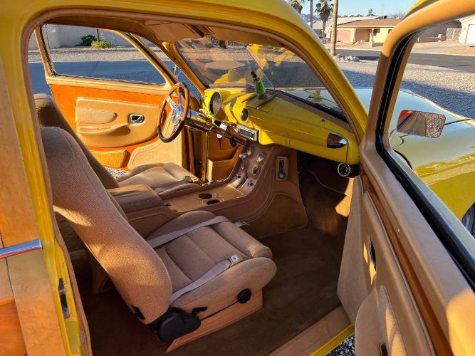 Ford-Wagon-1950-Yellow-3