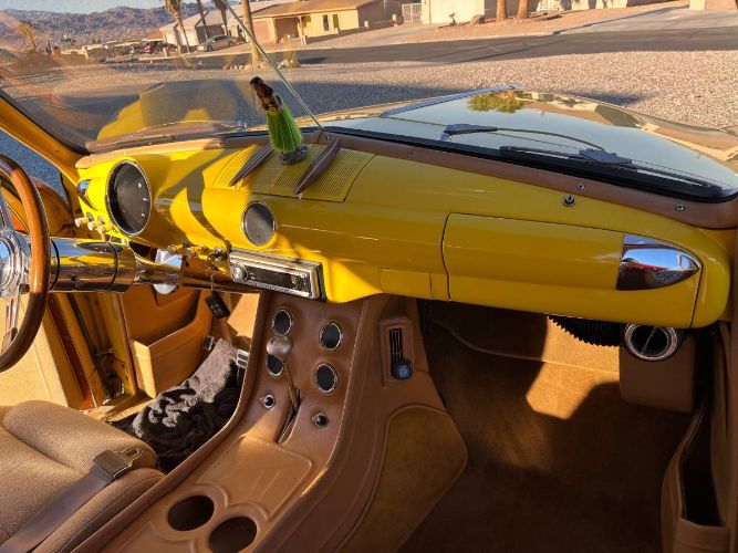 Ford-Wagon-1950-Yellow-5