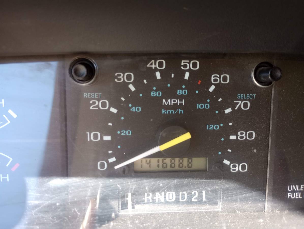 Ford-aerostar-1995-brown-12