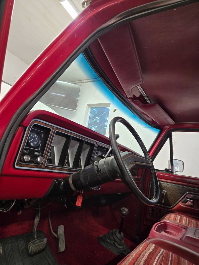 Ford-bronco-1979-10