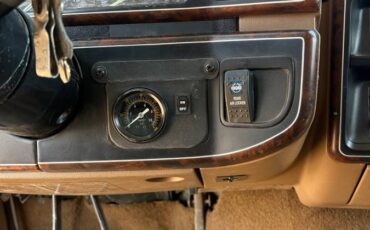 Ford-bronco-1987-white-14
