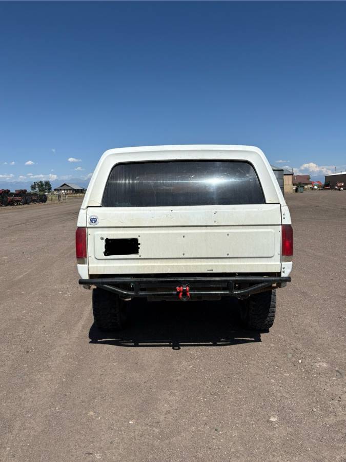 Ford-bronco-1987-white-3