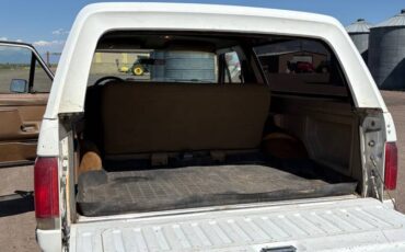 Ford-bronco-1987-white-7