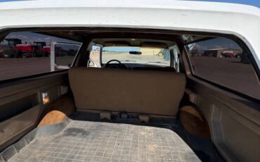 Ford-bronco-1987-white-8