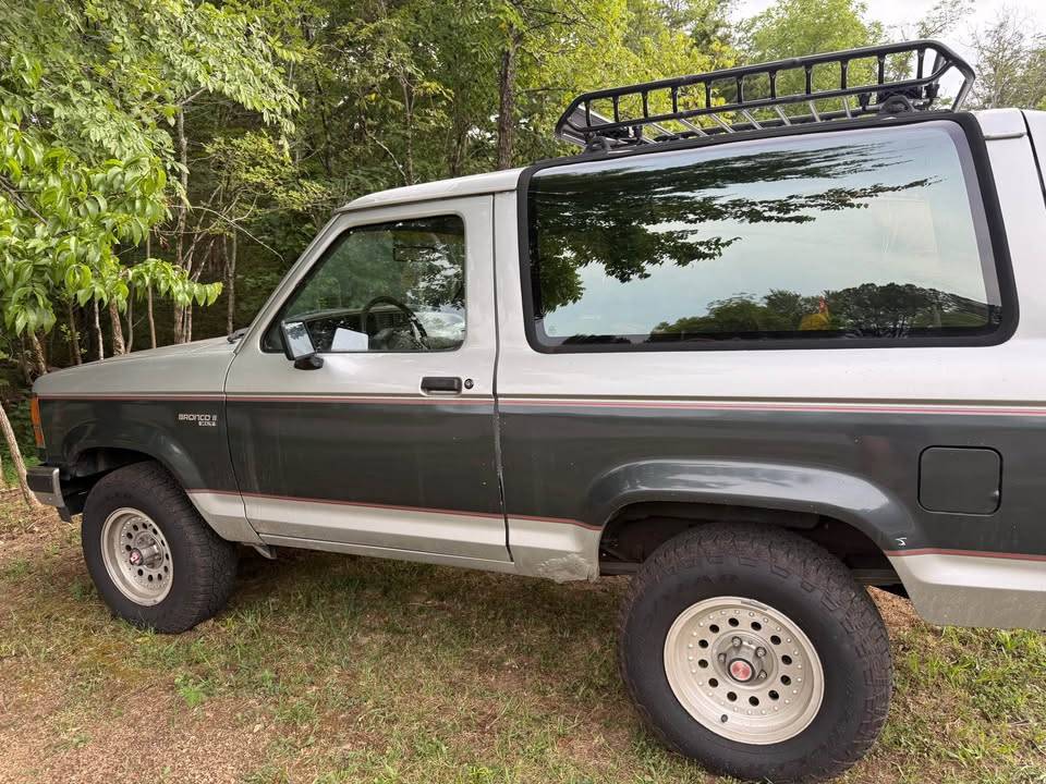 Ford-bronco-ii-1989-grey