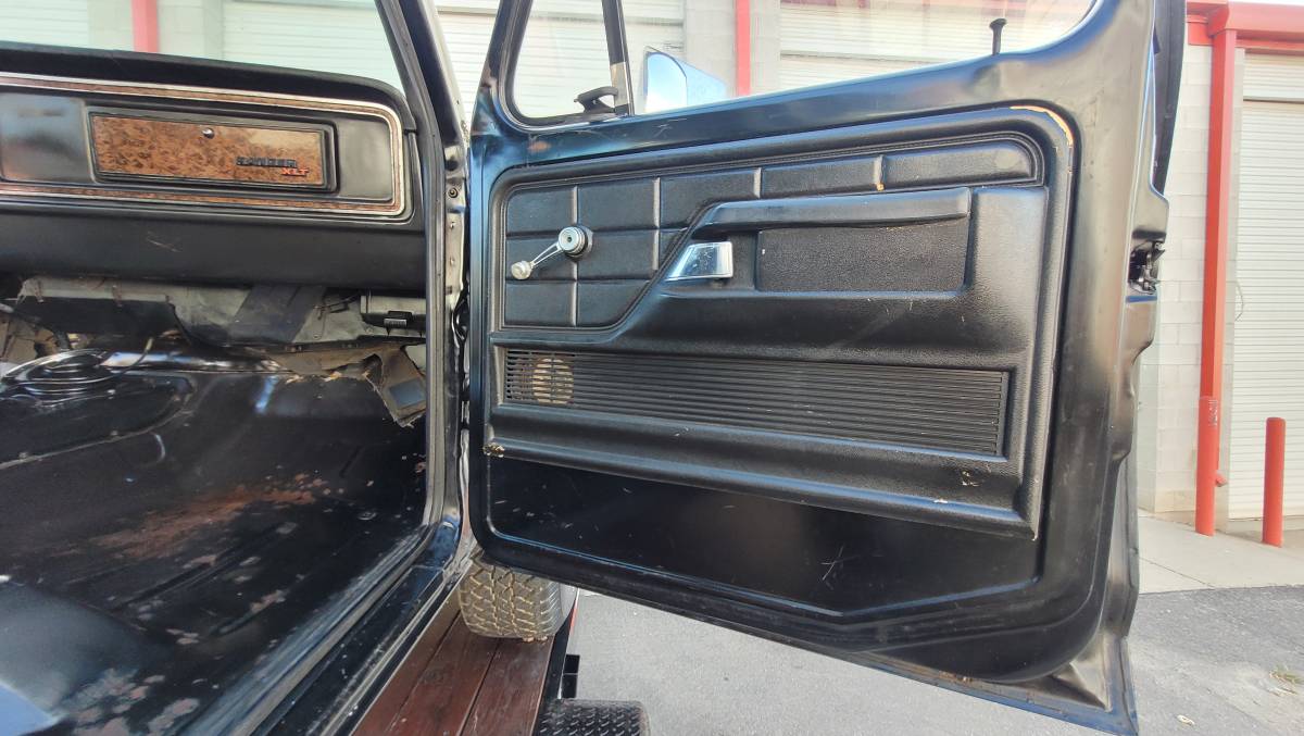 Ford-bronco-xlt-1978-22