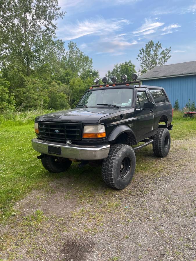 Ford-bronco-xlt-1992-black-19