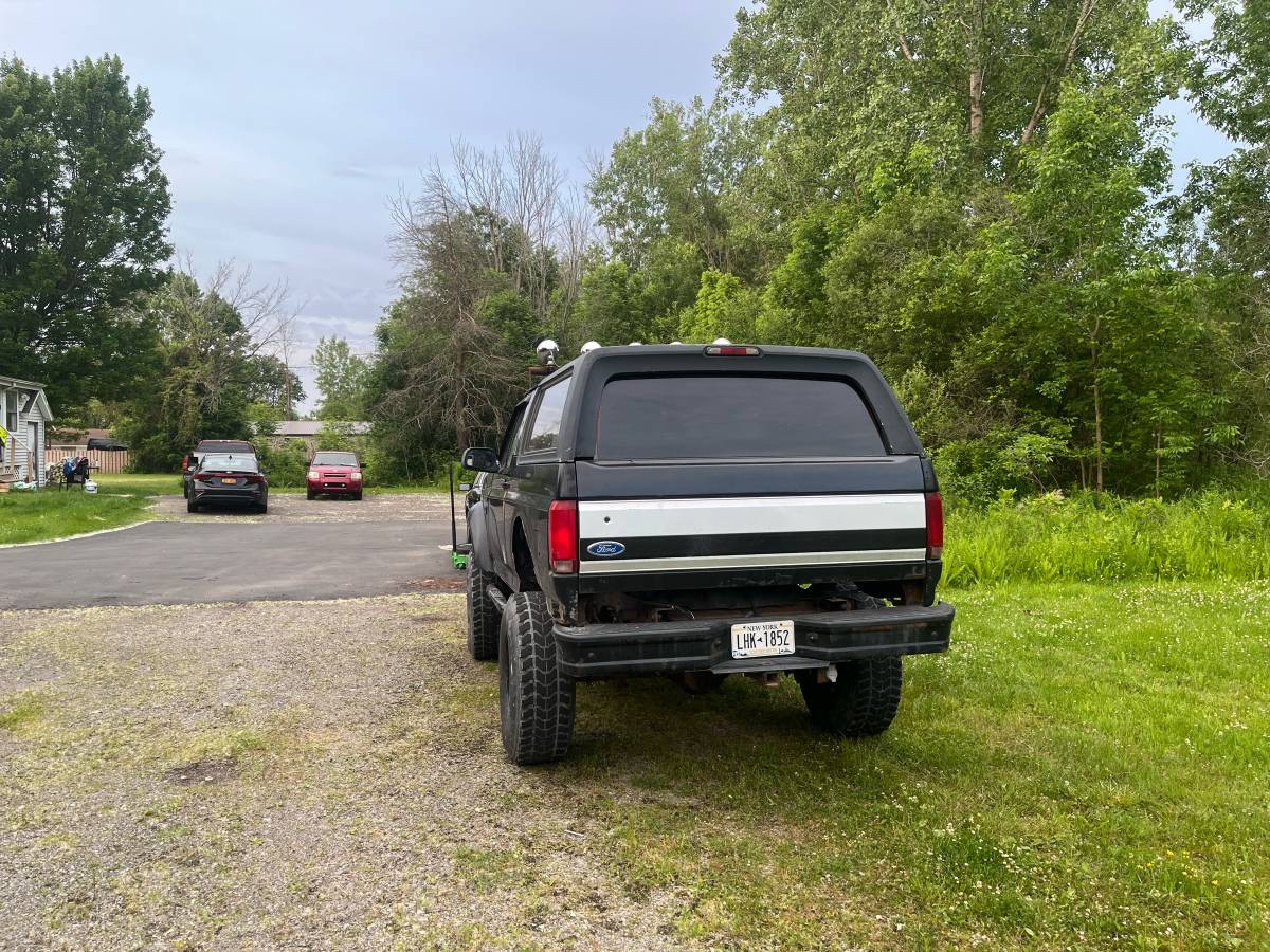 Ford-bronco-xlt-1992-black-5
