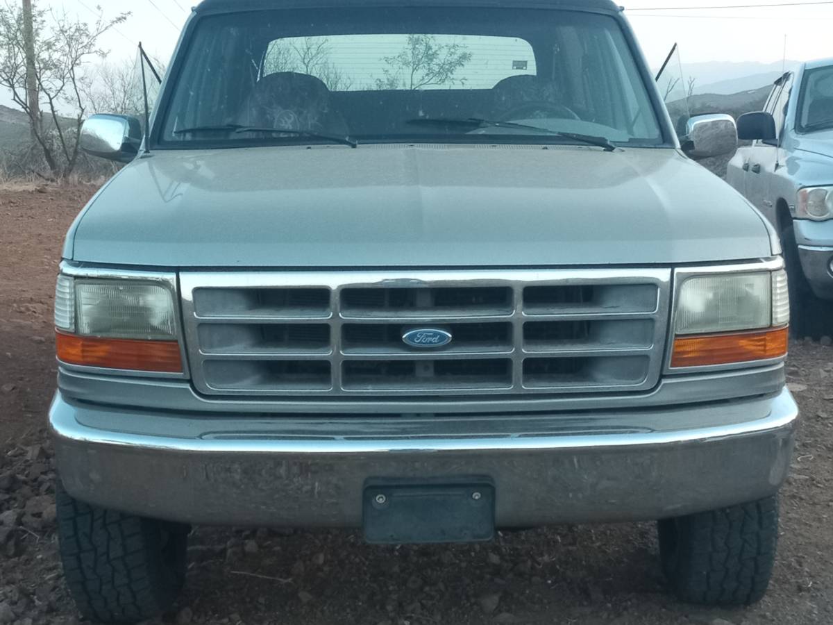 Ford-bronco-xlt-1994-2