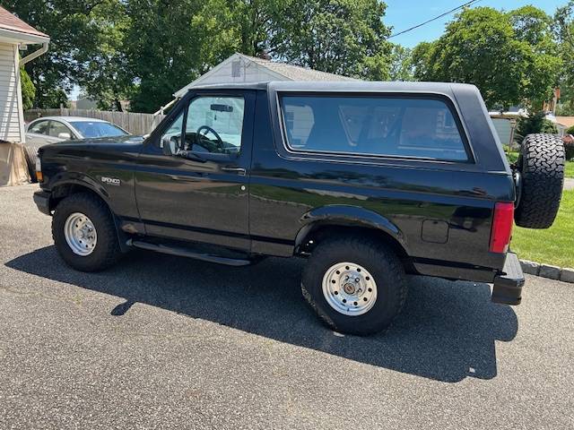 Ford-bronco-xlt-1994-black-3
