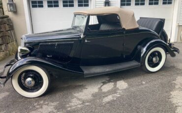 Ford-cabriolet-1933-black