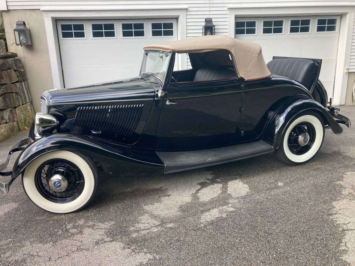 Ford-cabriolet-1933-black