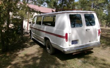 Ford-clubvan-1987-5