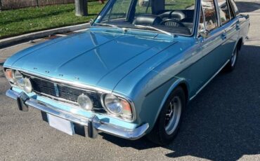 Ford-cortina-1970-blue-1