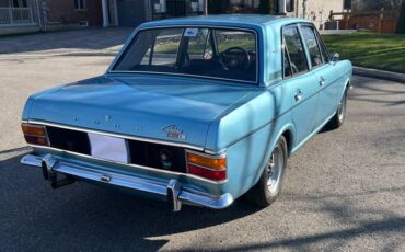 Ford-cortina-1970-blue