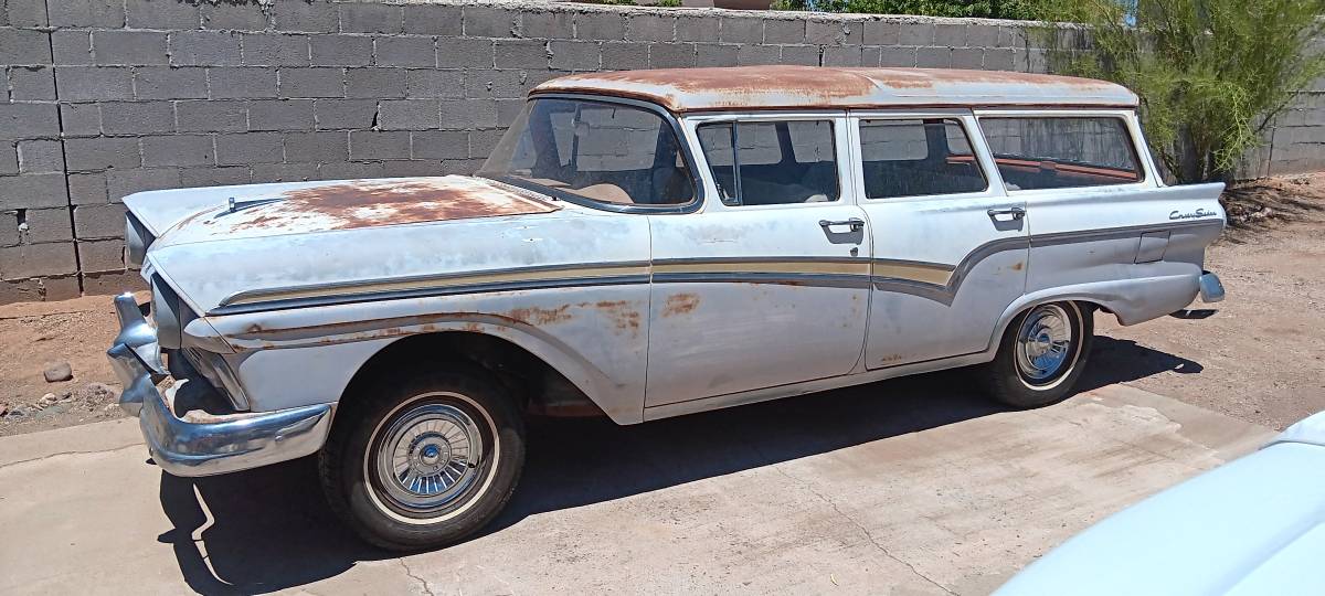 Ford-country-sedan-wagon-1957-white-1