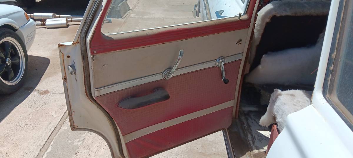 Ford-country-sedan-wagon-1957-white-11