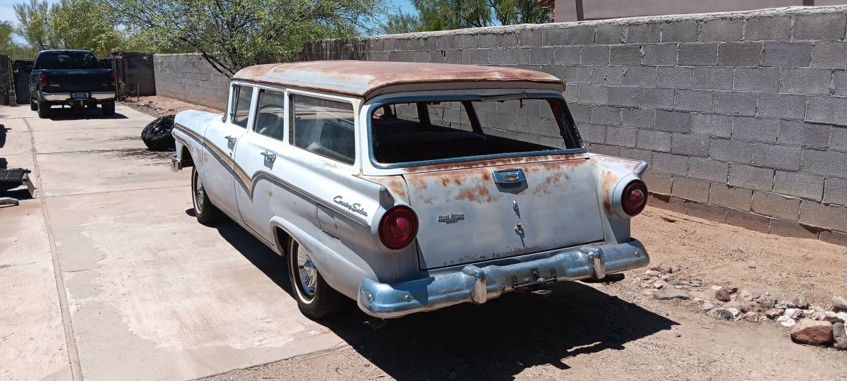 Ford-country-sedan-wagon-1957-white-2