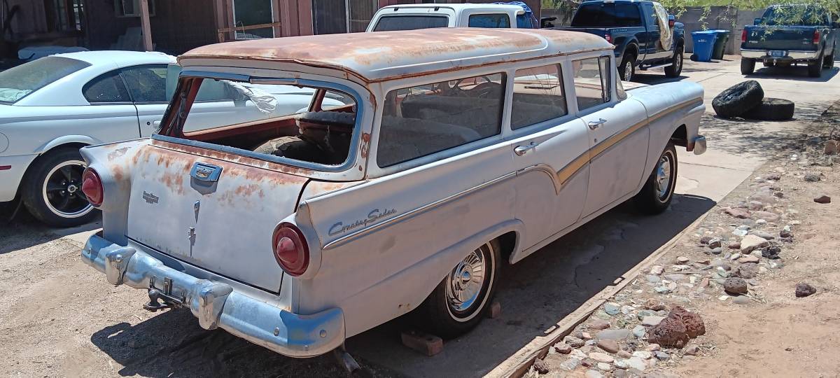 Ford-country-sedan-wagon-1957-white-4
