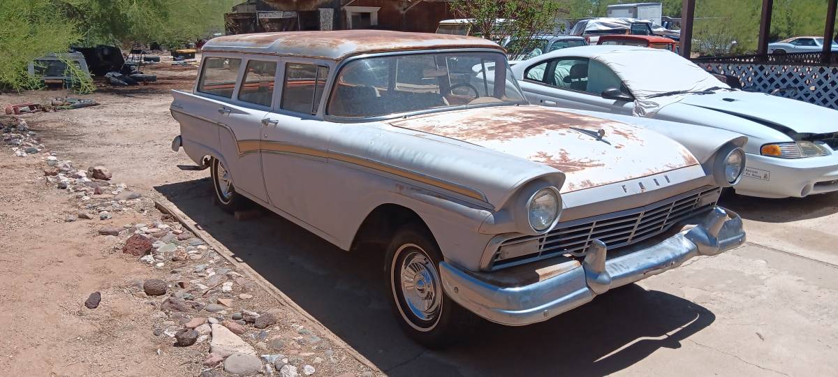 Ford-country-sedan-wagon-1957-white-5