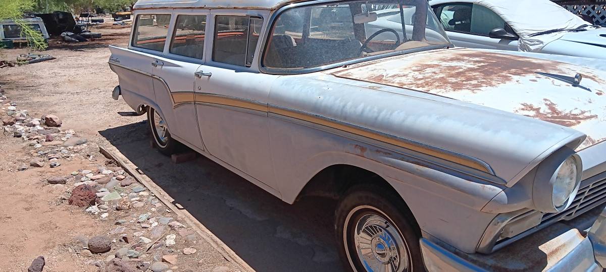 Ford-country-sedan-wagon-1957-white-6