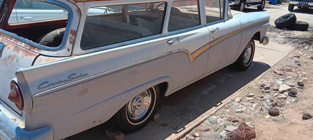 Ford-country-sedan-wagon-1957-white-7