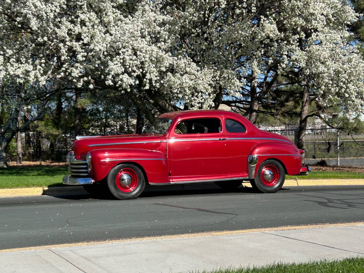 Ford-coupe-1947-red-1