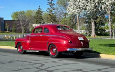 Ford-coupe-1947-red-2