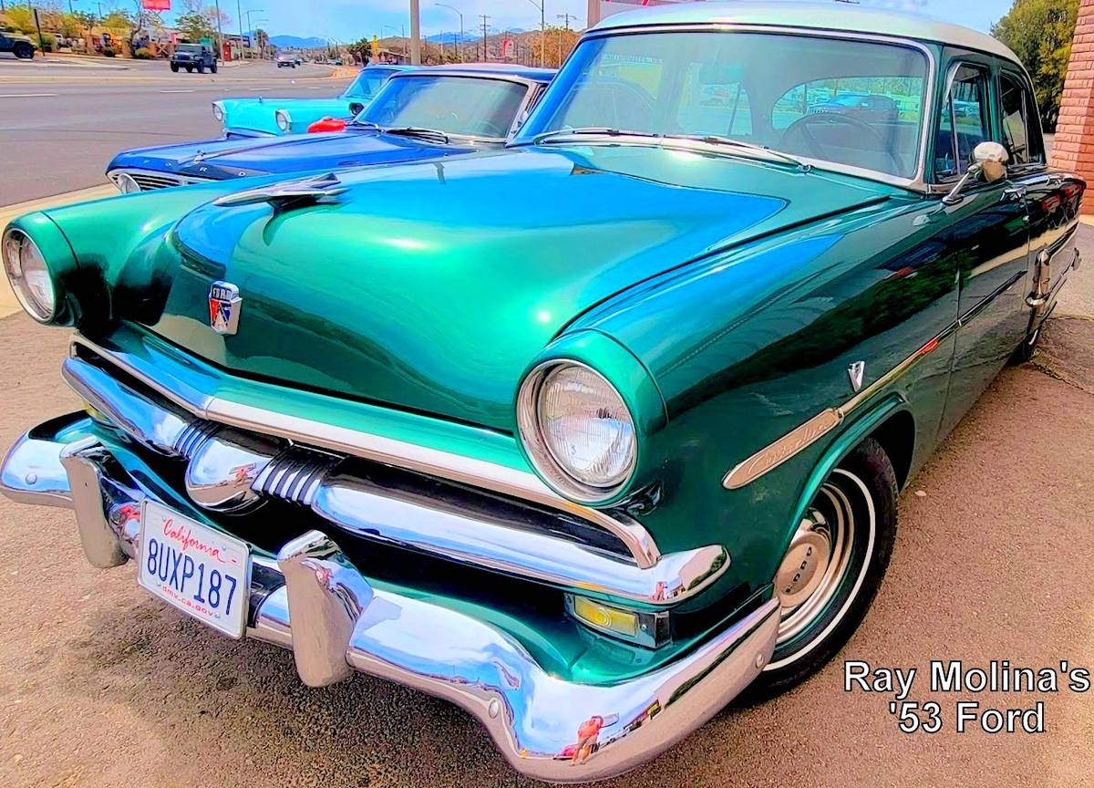 Ford-customline-sedan-1953-green-1