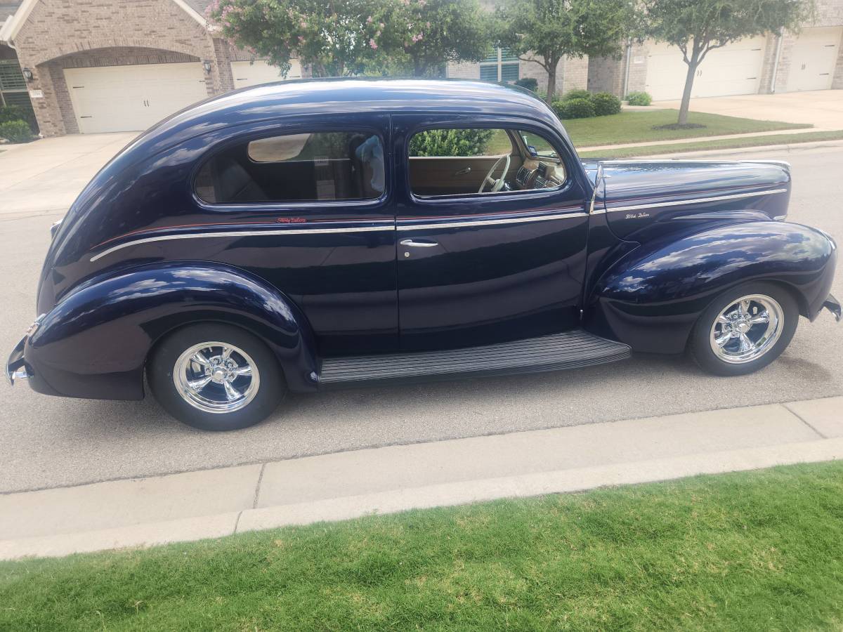 Ford-deluxe-1940-blue-18