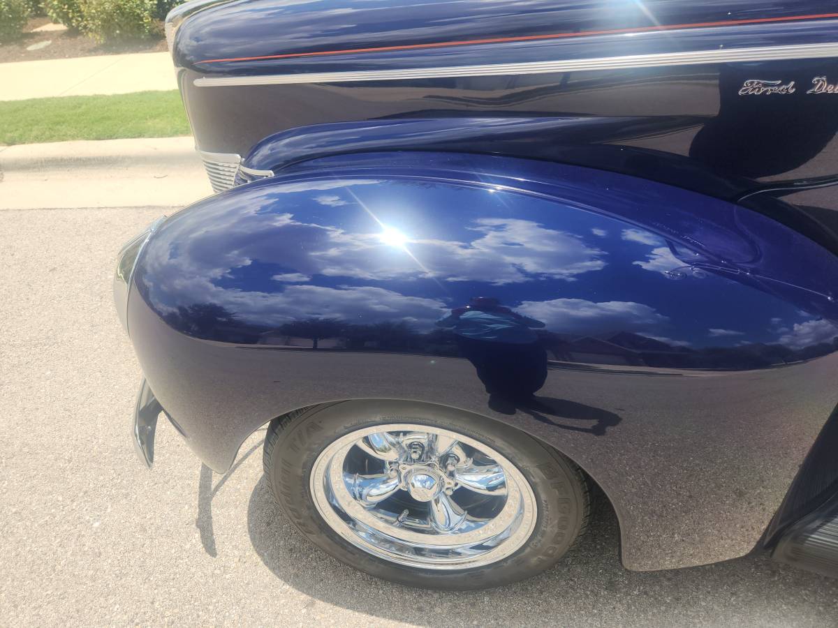 Ford-deluxe-1940-blue-2