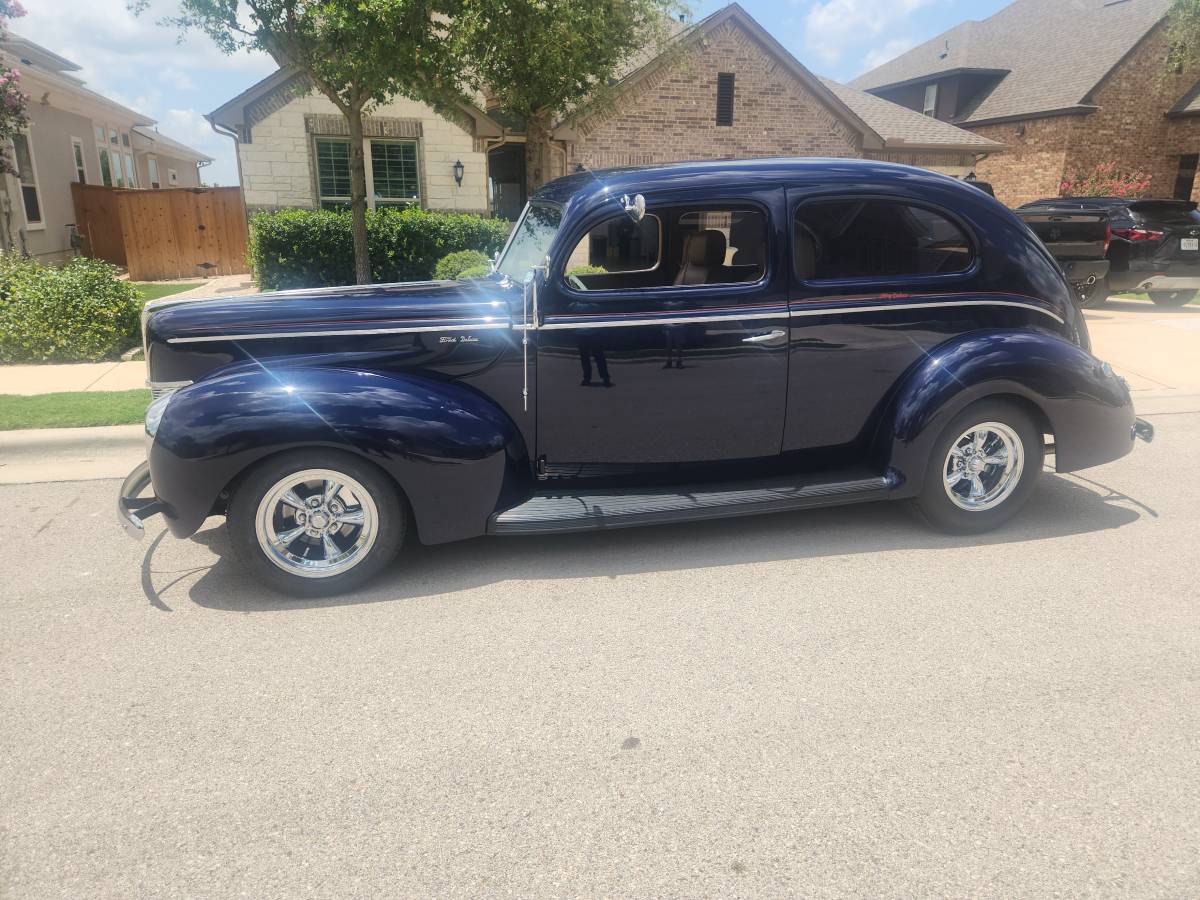 Ford-deluxe-1940-blue-3