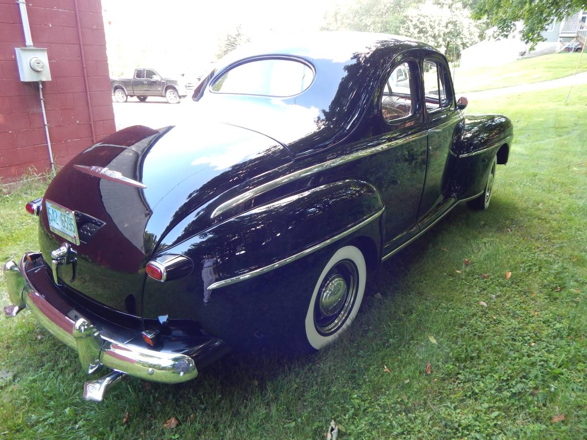 Ford-deluxe-business-coupe-1947-black-6