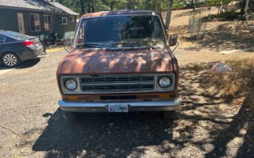 Ford-e-150-econoline-1976-orange