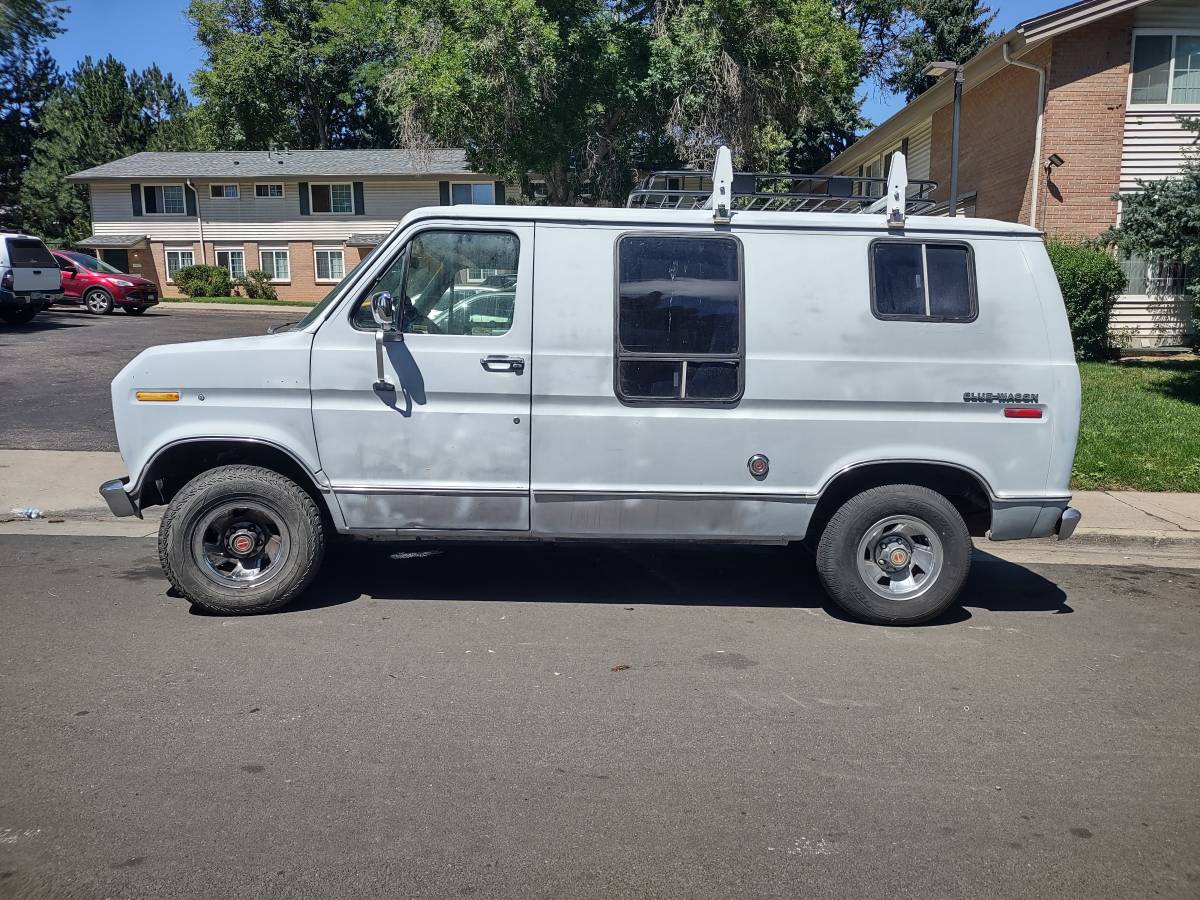 Ford-e-150-econoline-1979-grey-2