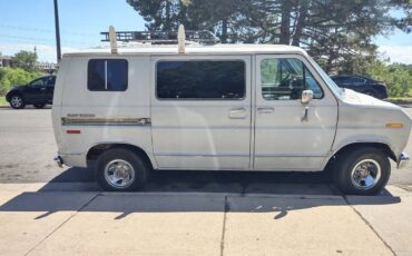 Ford-e-150-econoline-1979-grey